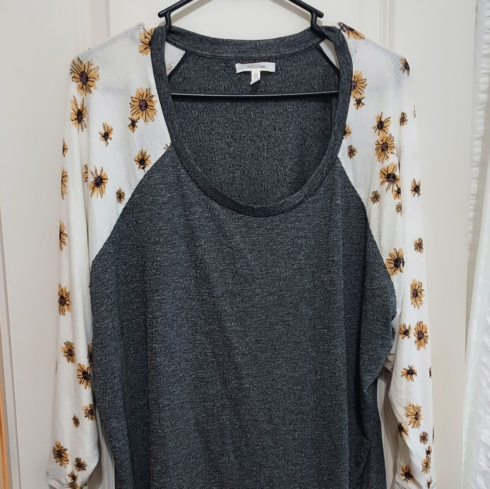 Sunflower quarter sleeve top